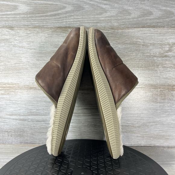 Olukai Men's Mua Ili Sheepskin Lining Brown Leather Slippers Size 8 - Picture 8 of 9